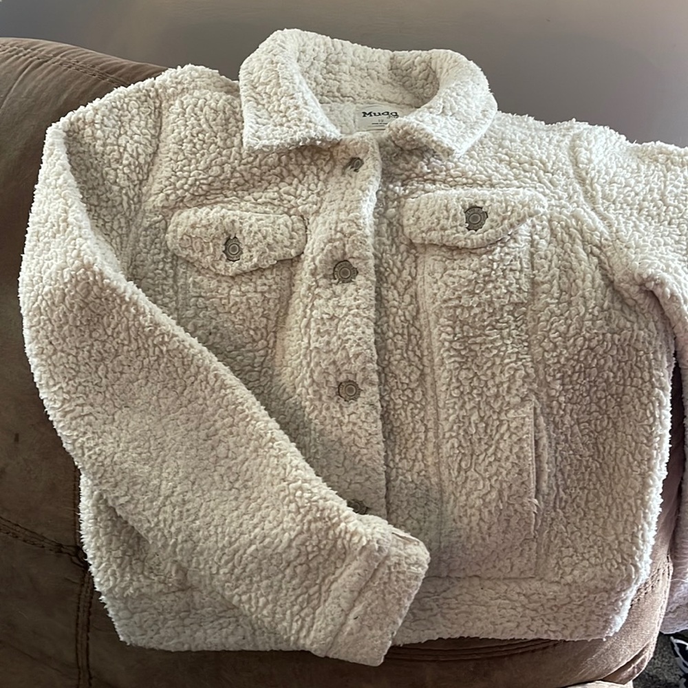 Super cute Mudd Fleece jacket size 12.  Great Condition.